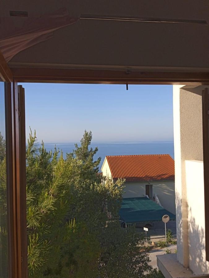 Apartmani Nila Sveta Nedelja  Eksteriør billede