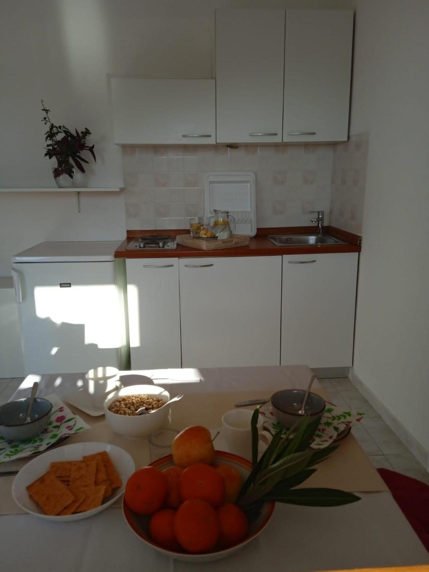 Apartmani Nila Sveta Nedelja  Værelse billede